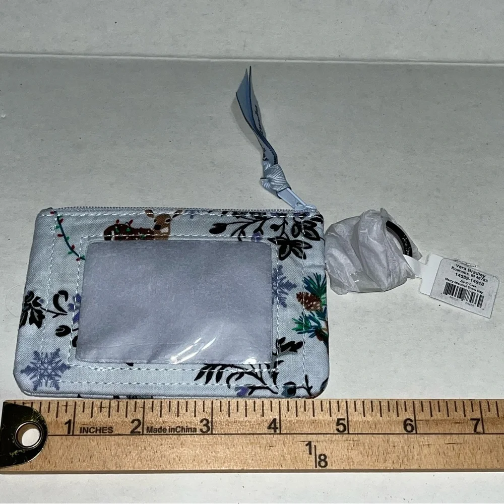 Vera Bradley Zip ID Case Merry‎ Mischief Snow Day New with tag